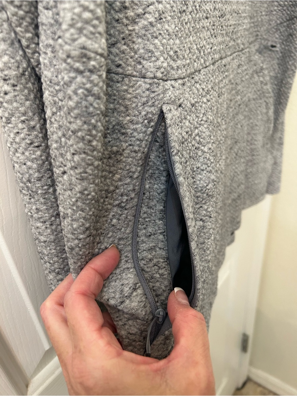 lululemon athletica Men's Hoodie- Heather Gray - Picture 6 of 10